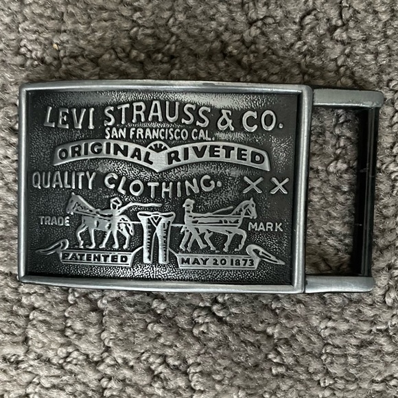 Levi's | Accessories | Levis Mens Silver Belt Buckle With Classic Horse ...